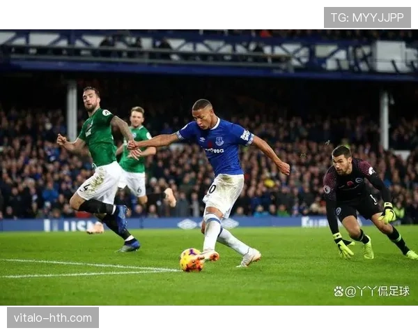 埃弗顿大胜对手，状态稳步提升迎战新赛季