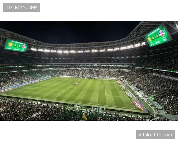 北京国安主场座无虚席，球迷热情点燃工体氛围