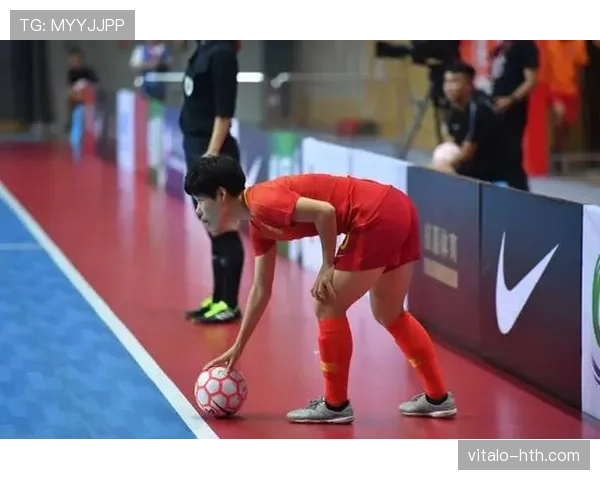 任意球中阻挡门将视线算犯规吗？裁判判罚标准全解析